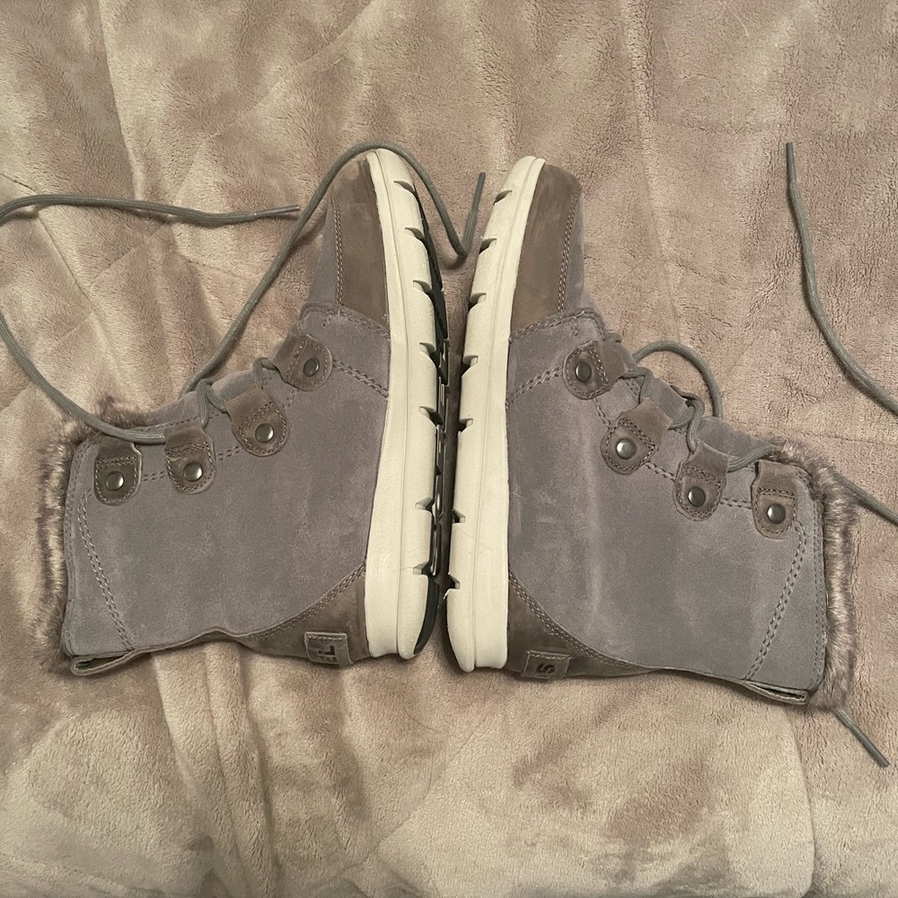 SOREL WOMENS BOOTS!